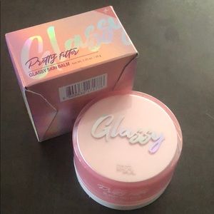 Touch in Sol glassy skin balm primer